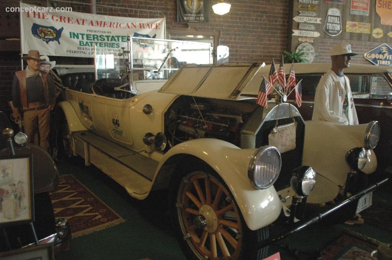 1916 Pierce-Arrow Model 66